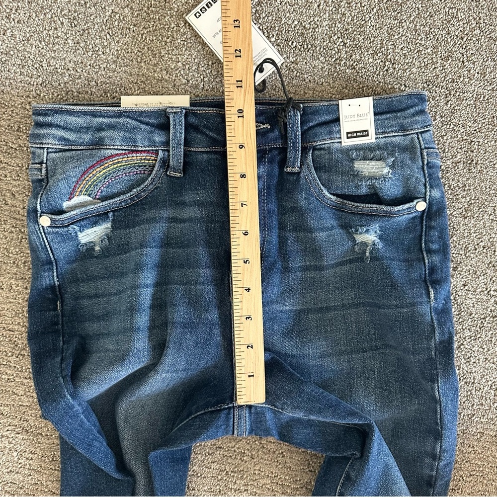 NWT Judy Blue Hi-Rise‎ Rainbow Embroidery Cropped Straight Leg Jean 5/27 - Picture 8 of 9